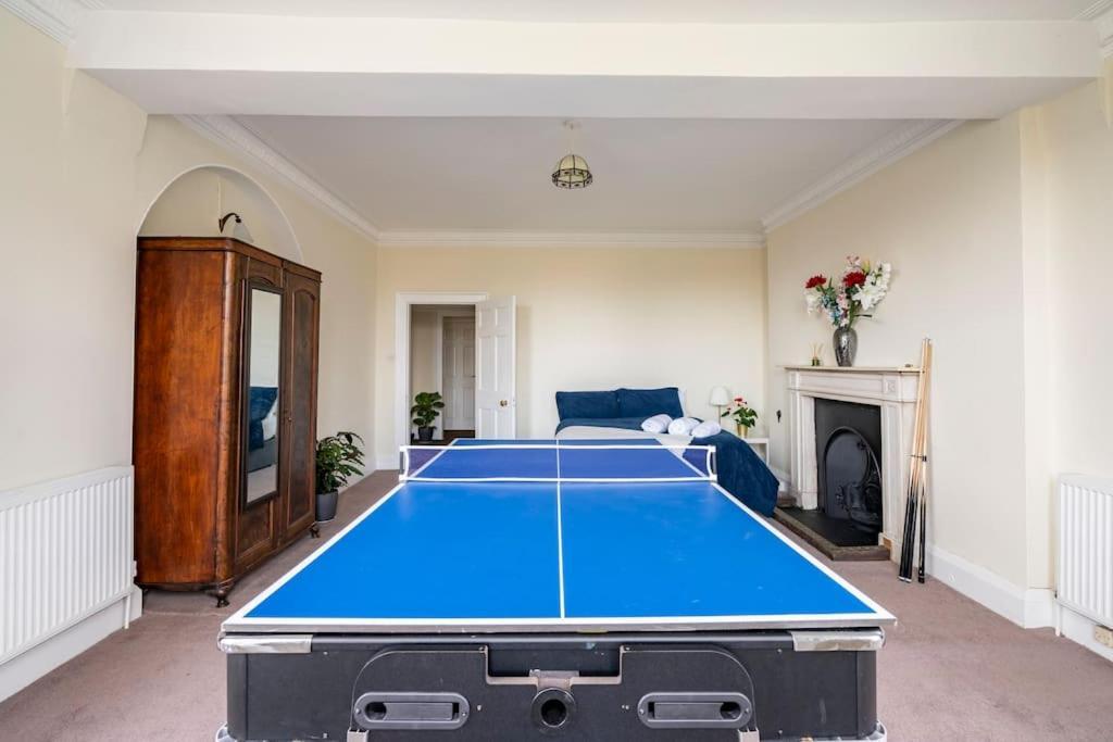 Perfect For Large Family & Friends, Free Parking, Games Villa Reading Eksteriør bilde